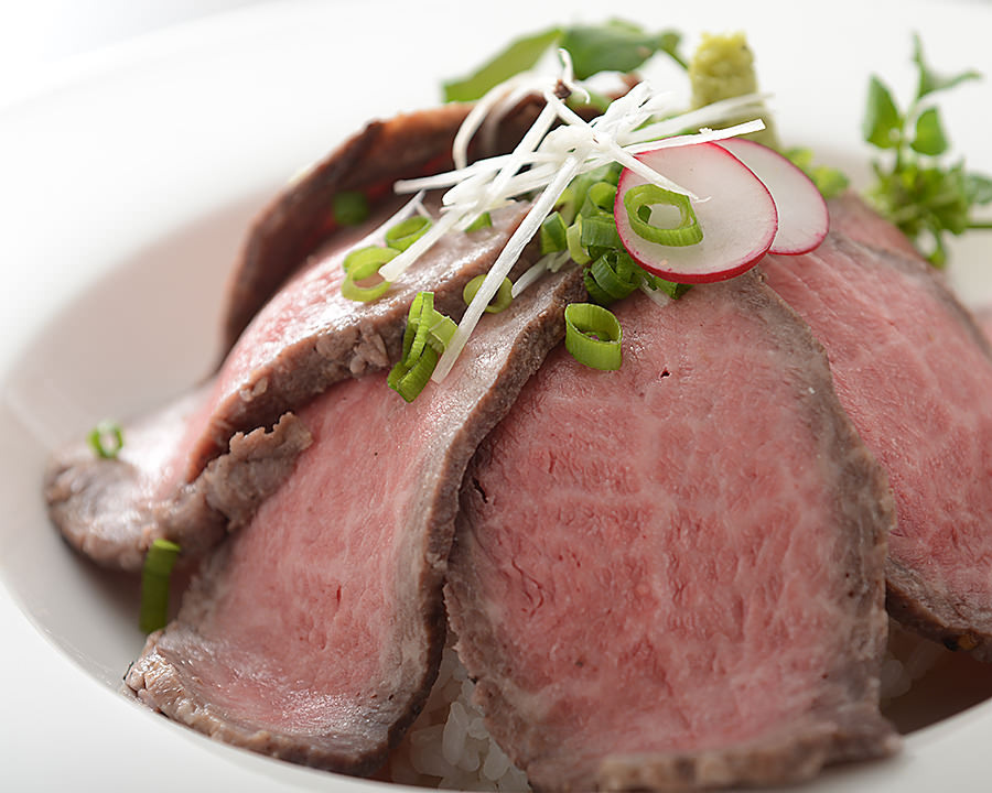 和牛ローストビーフ丼